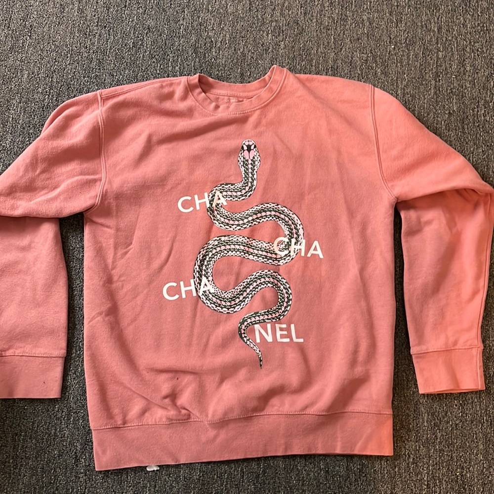 Women’s sweatshirt